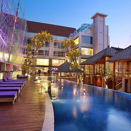 Grand Mega Resort & Spa Bali Kuta Lombok Esterno foto