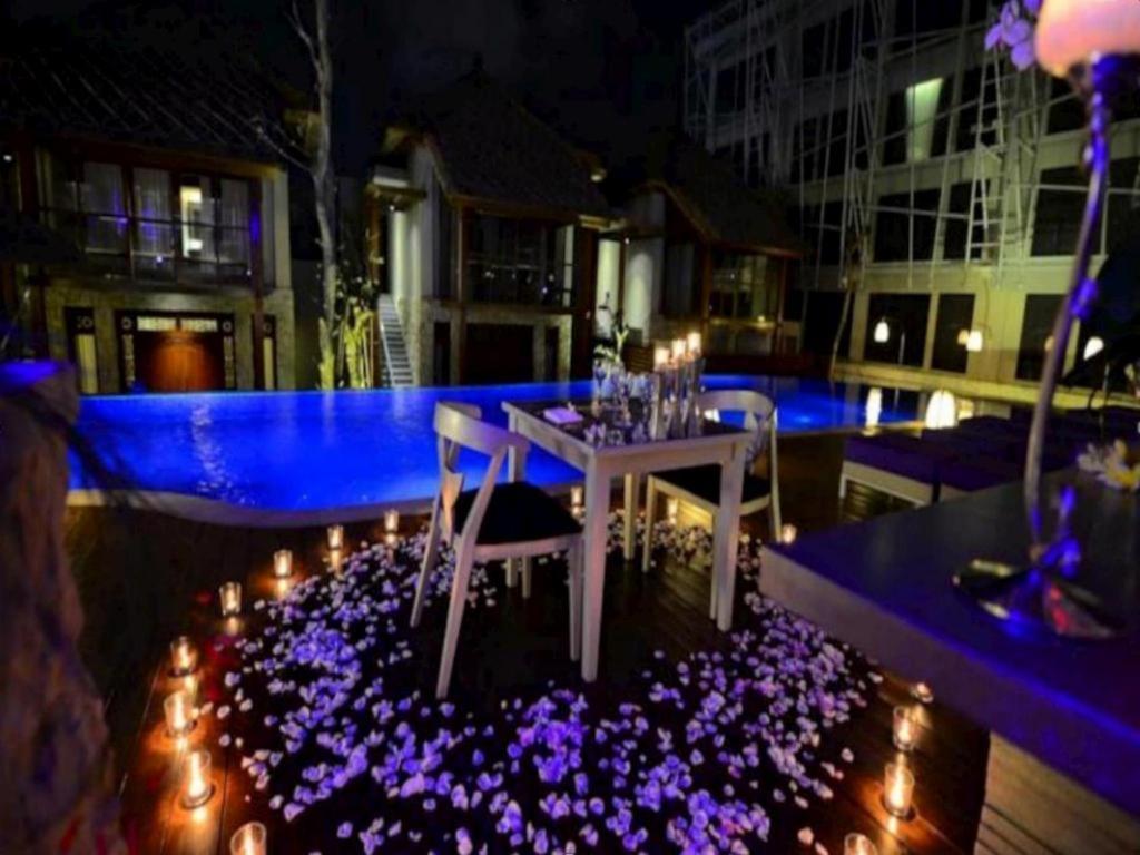 Grand Mega Resort & Spa Bali Kuta Lombok Esterno foto